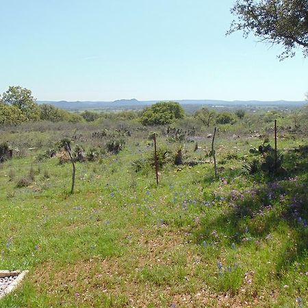 Texas T Bed And Breakfast Llano 外观 照片
