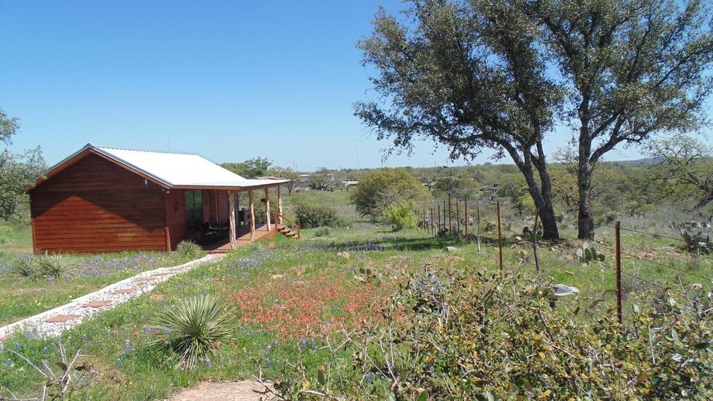Texas T Bed And Breakfast Llano 外观 照片
