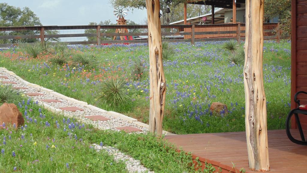 Texas T Bed And Breakfast Llano 外观 照片